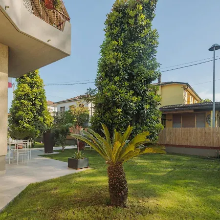 Lidia By Interhome * Marina di Massa