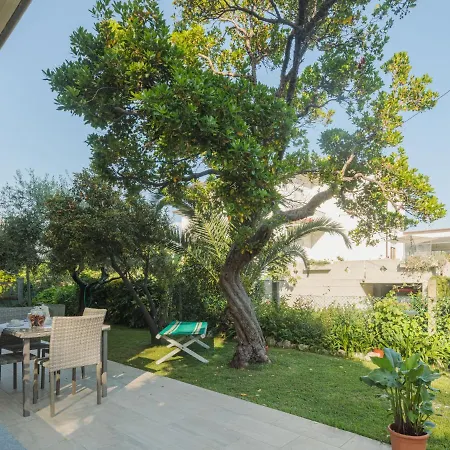 Lidia By Interhome * Marina di Massa