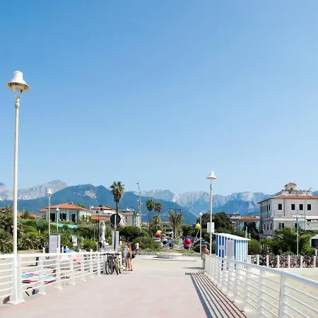 Lidia By Interhome Appartement Marina di Massa